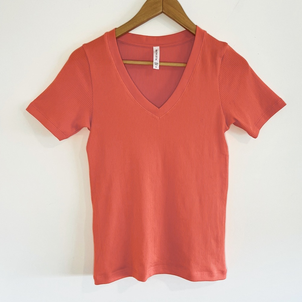 New Athleta Renew V-neck Tee Small Island Coral